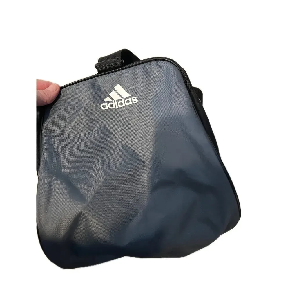 Adidas Defender Small 16